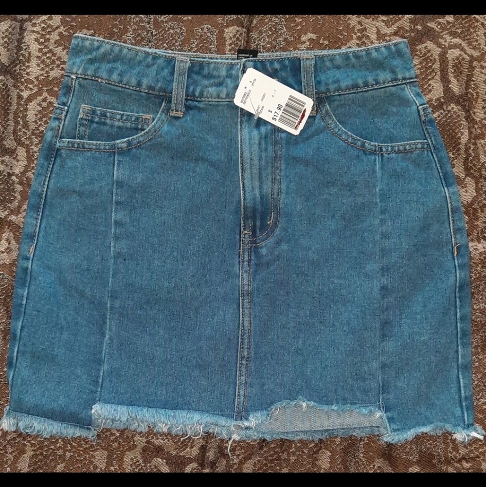 Forever 21 denim mini skirt